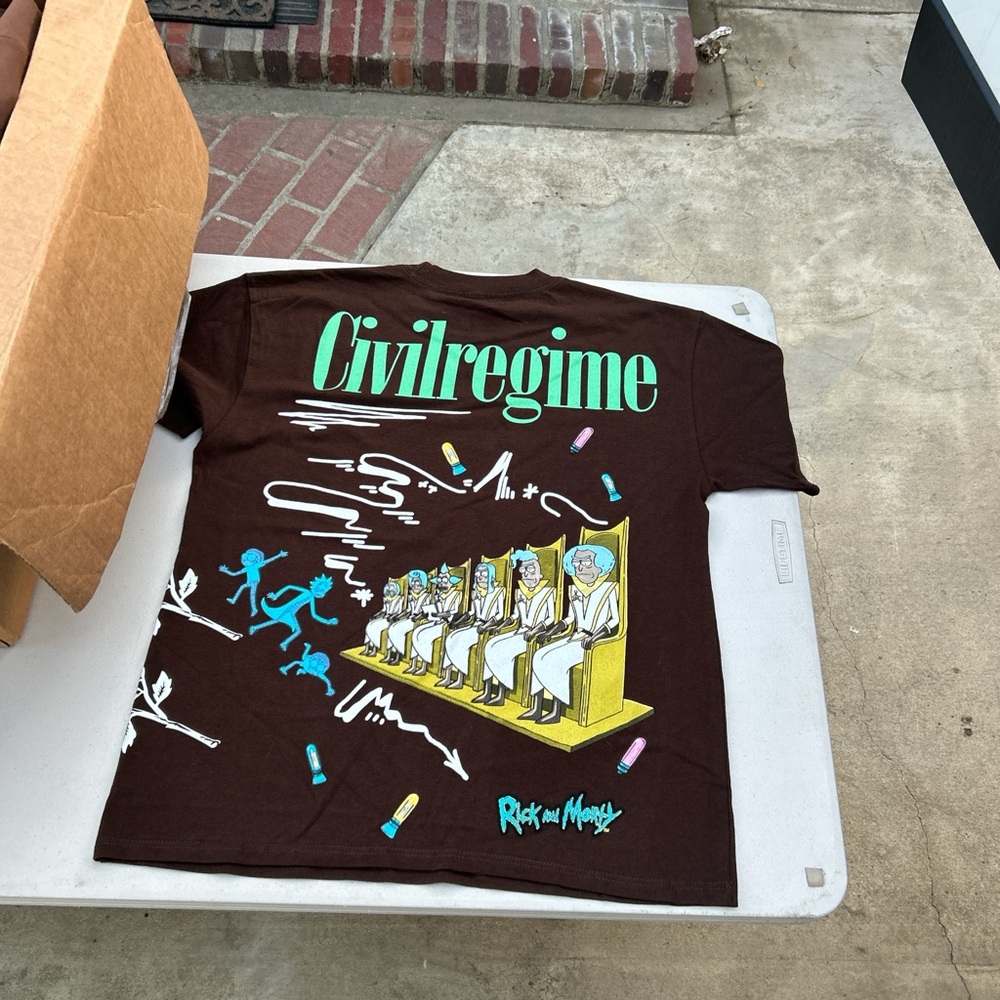 Brown Graphic Tee civil regime Rick and Morty new